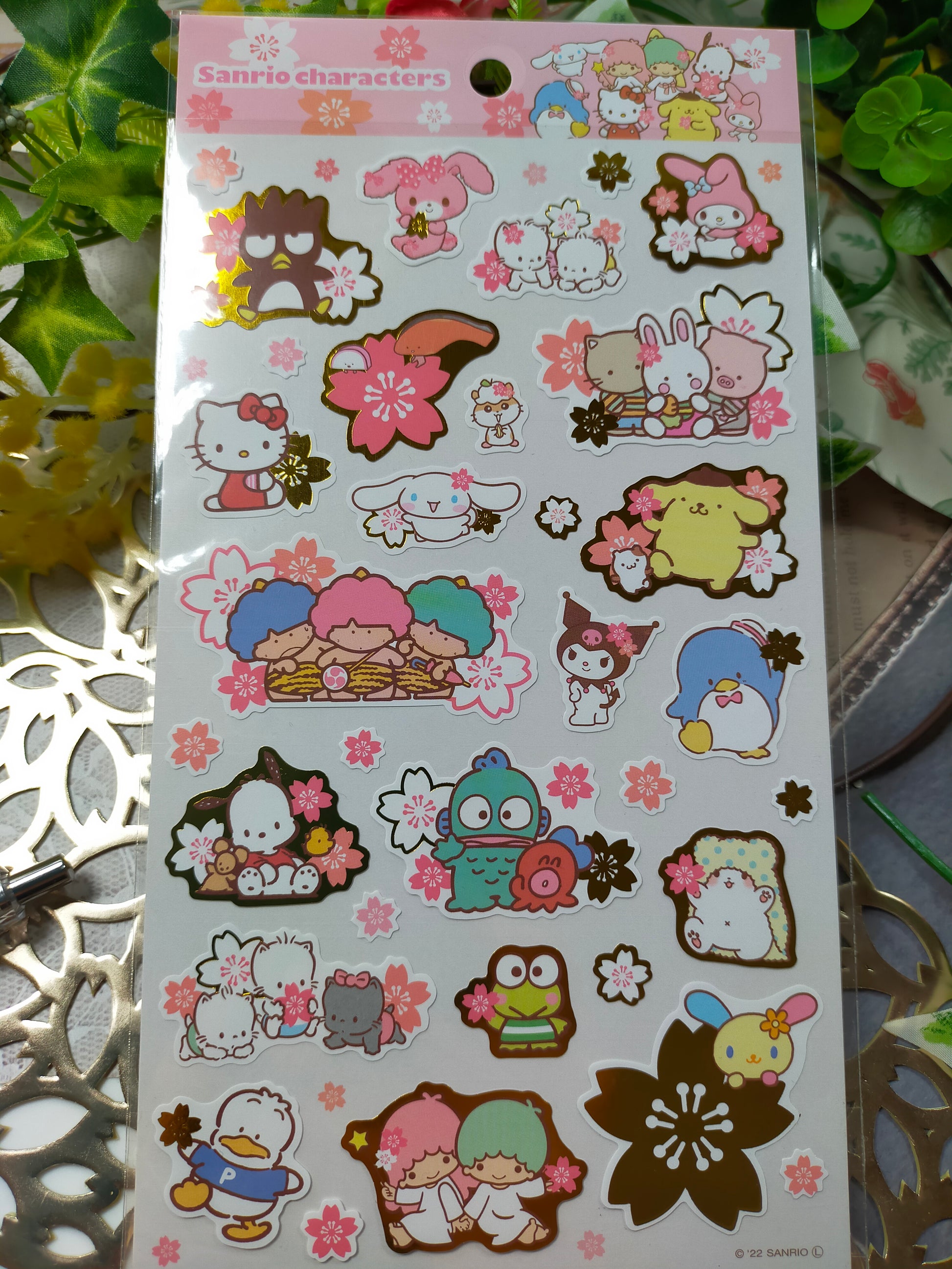 Sanrio characters Big sticker 2022 SAKURA _ Hello Kitty / Pochacco / Cinnamoroll / Kuromi / SANRIO CHARACTERS