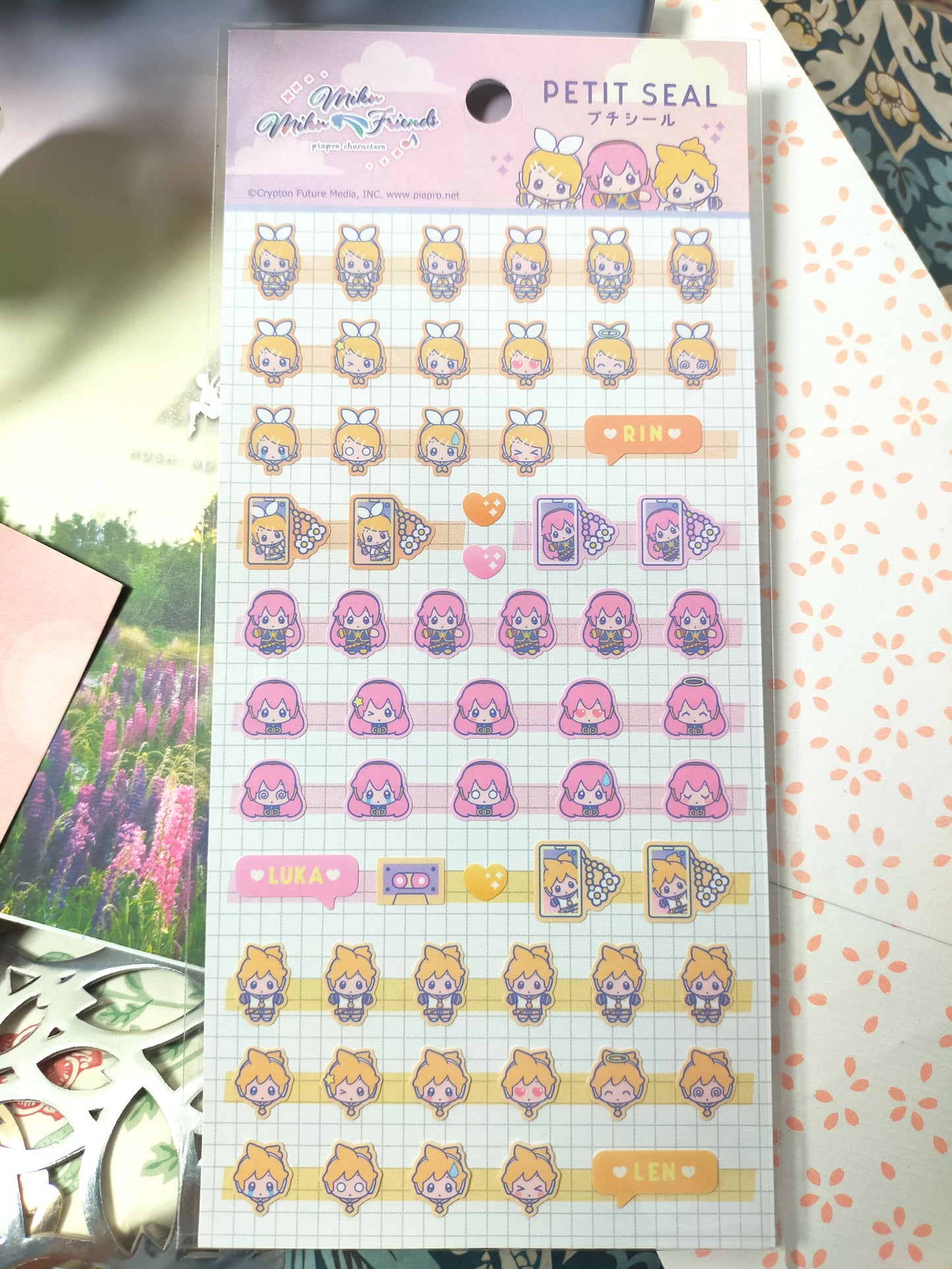 Hatsune Miku Sheet Sticker Mini Seal, Synapse Japan_ Green / Red-purple