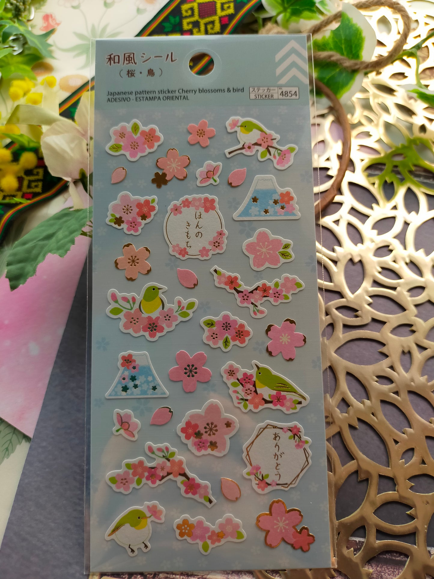 Japanese style stickers, daiso_ Small Crests / Decorative Flowers / Cherry blossoms and birds